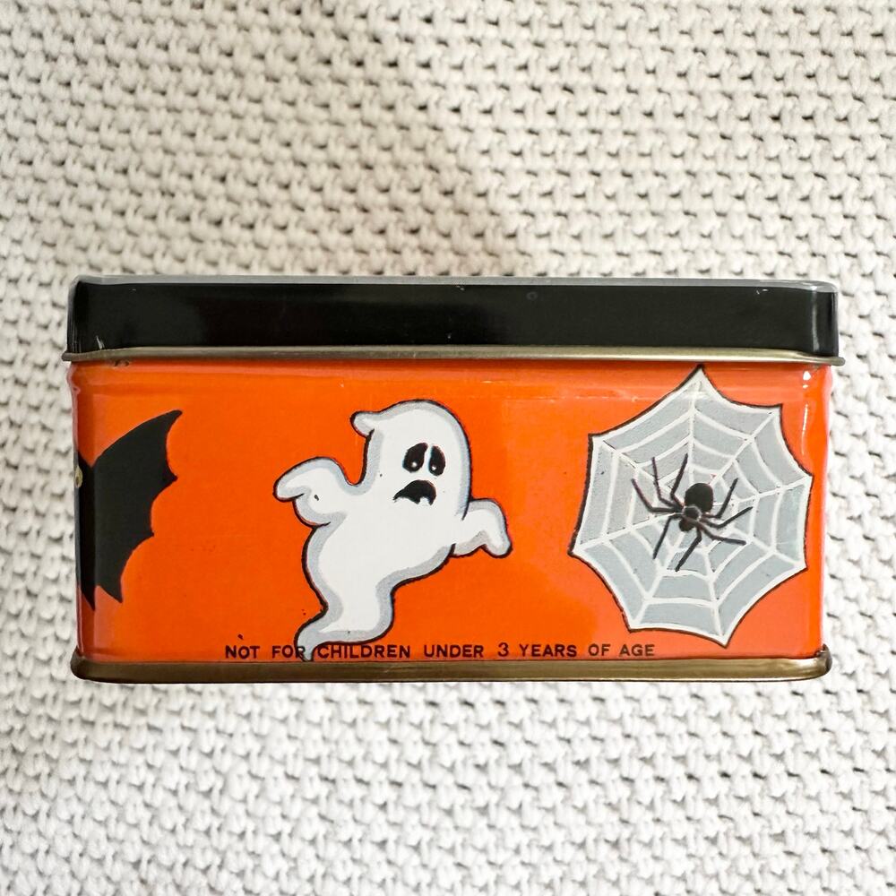 JSNY 80s Vintage Plastic Miniature Halloween 11 Magnets Set in Original Tin - Picture 7 of 8